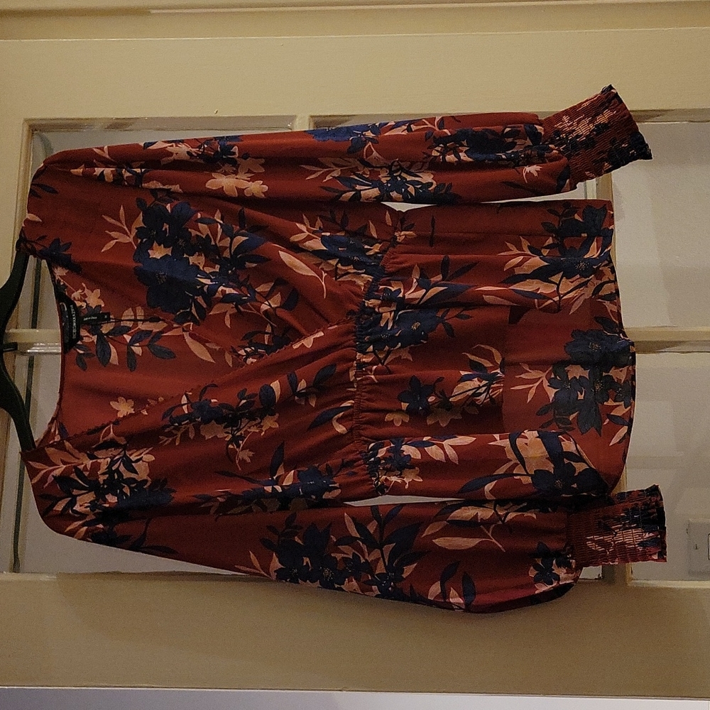 NWT BCBG Max Azria Floral Faux Wrap Top